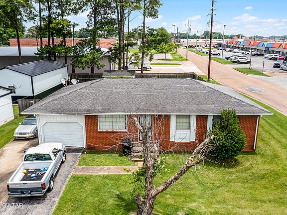 2nd image of 2101 Volunteer Blvd