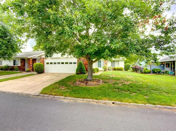 249B Doremus Dr, Monroe Township, NJ 08831