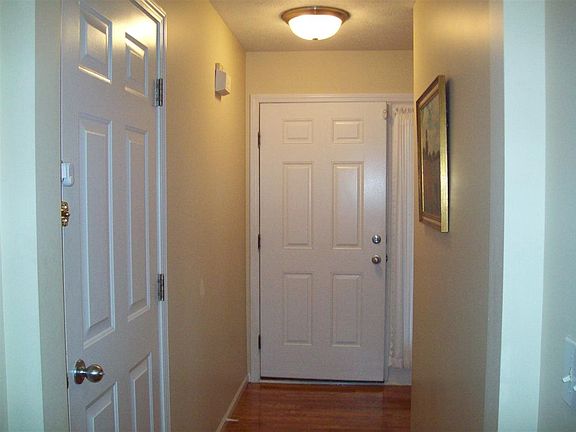 2nd image of 6454 Redenbacher Ct