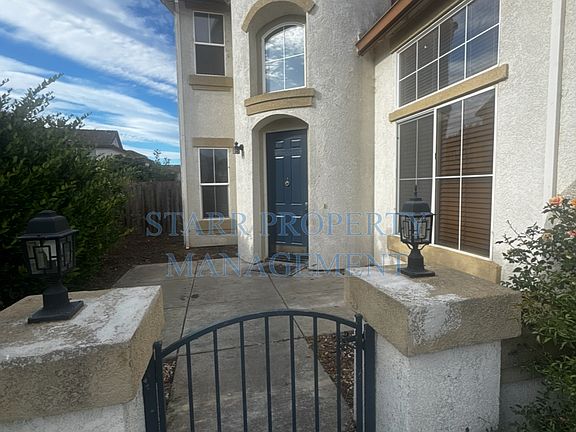 2nd image of 2046 Solothurn Way