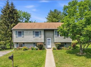 7 Brookview Ct, Westerly, RI 02891