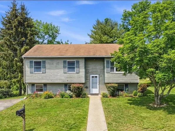 7 Brookview Ct, Westerly, RI 02891