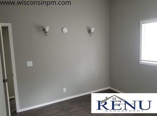 4037 W Fairmount Ave, Milwaukee, WI 53209