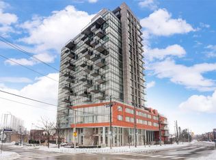 30 Canterbury Pl #702, Toronto, ON M2N 0B9