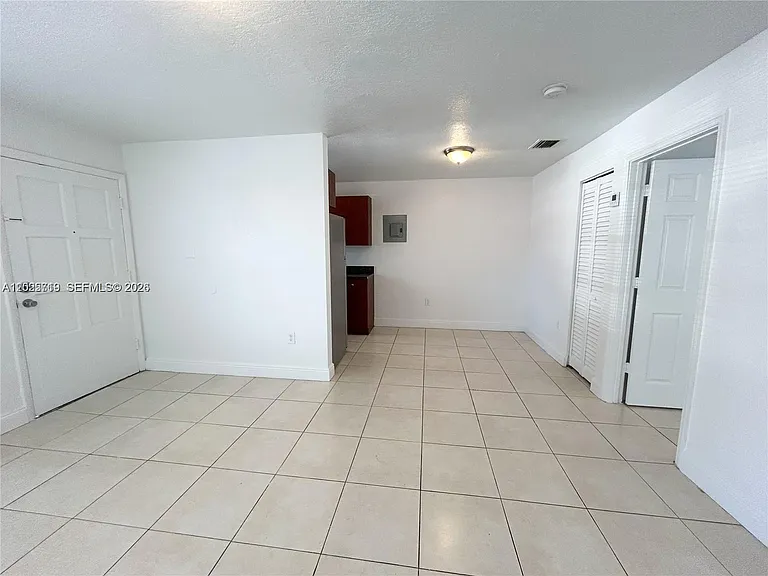 2070 NE 162nd St #4 — Photo 8