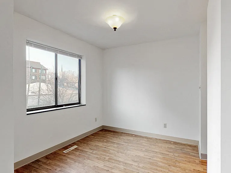 Ingersoll Towers — Photo 36