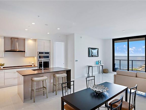 2nd image of 100 1st Ave N Unit 3304