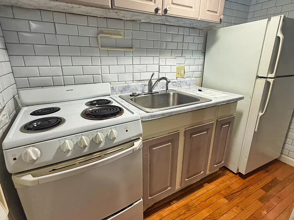 57 Brighton Ave #B57