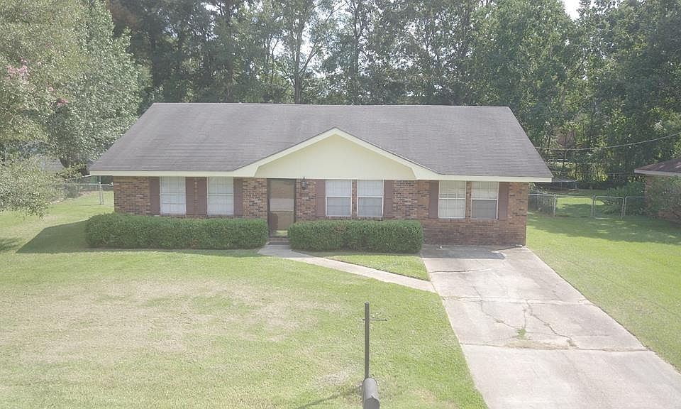 1st image of 42 Clairmont Cir