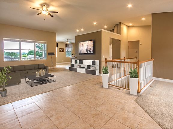 3rd image of 1084 Glenraven Ln