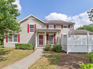 77 Freesia Dr, Romeoville, IL 60446