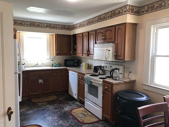 5th image of 718 Ottillia St SE