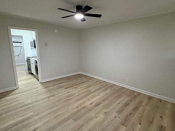 5th image of 717 Chestnut St APT G