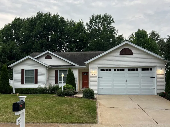 55355 Suncrest Dr, New Carlisle, IN 46552