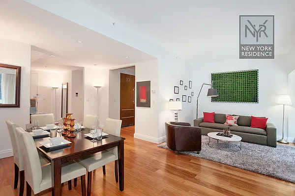 Sold by New York Residence | media 3