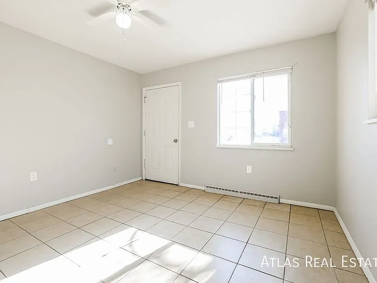 881 E Egbert St — Photo 16