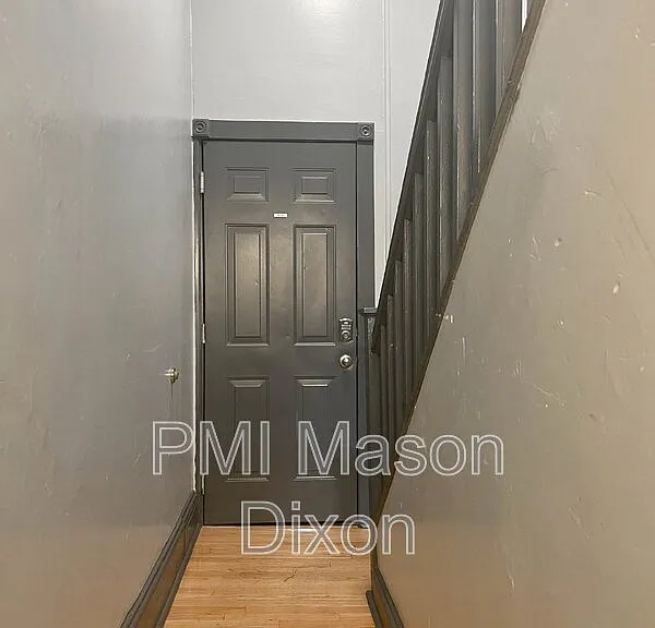 632 S Broadway #200 — Photo 2