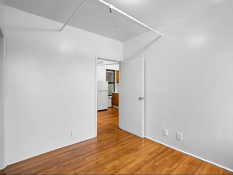 375 Pleasant Ave #4B — Photo 6