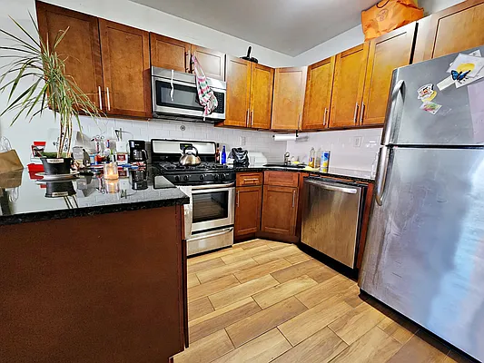 Rented by Compass | media 7