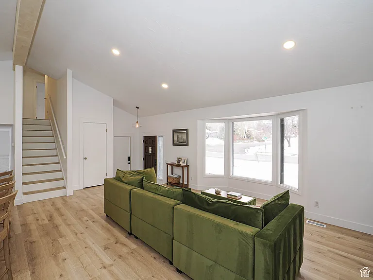 9888 S Borg Dr — Photo 2