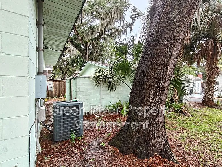 1654 Talbot Ave — Photo 25