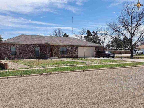 3rd image of 2113 S Ave I Pl
