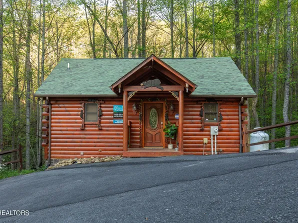 2429 Shady Creek Way, Sevierville, TN 37862