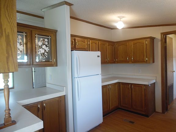2nd image of 471 Van Buren Cir