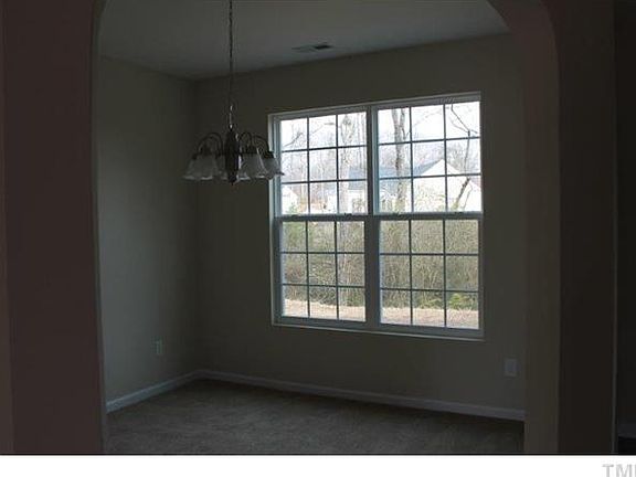 4th image of 3225 Perrin Dr