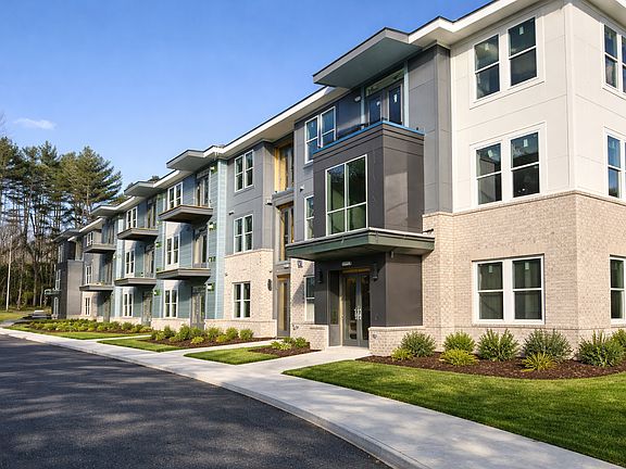 2nd image of 305 Heywood Shores Dr #300