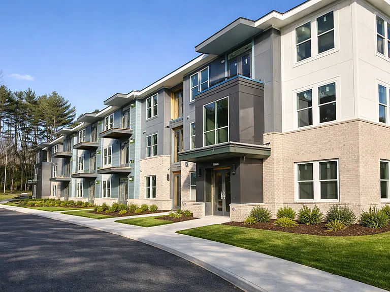 Lakeshore Villas — Photo 1