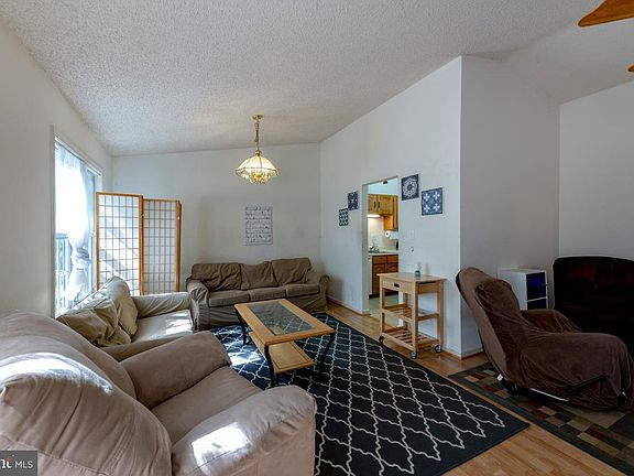 5th image of 2515 Fallsmere Ct