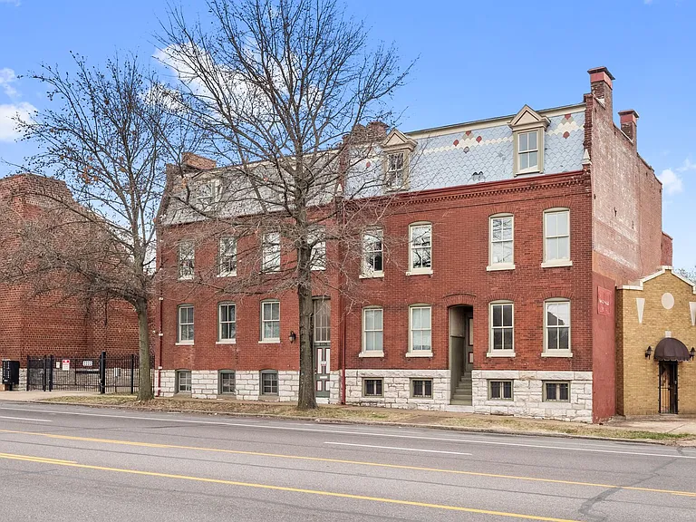2226 Gravois Ave #1F — Photo 30