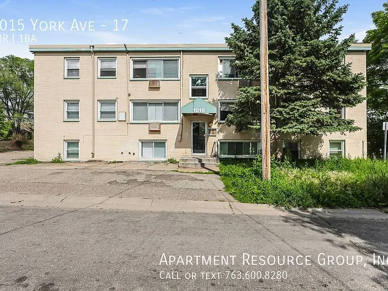 1015 York Ave #17 — Photo 13
