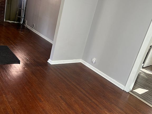 5th image of 1317 Garfield St