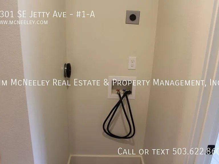 1301 SE Jetty Ave #1-A — Photo 8