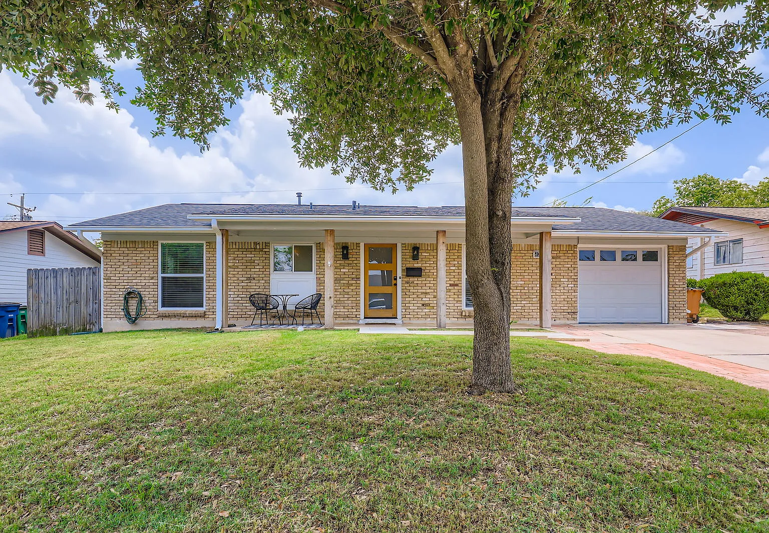 3 bed, 1710 sqft, $2,850 — Photo 3
