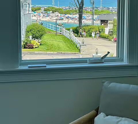 3rd image of 41 Shore Rd #2