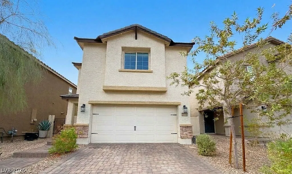 3 bed, 2.5 bath, 1415 sqft, $1,990 — Photo 1