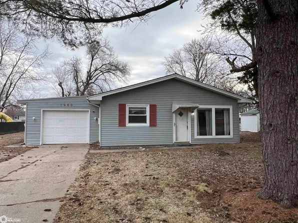 1960 Oakcrest Dr, Hamilton, IL 62341