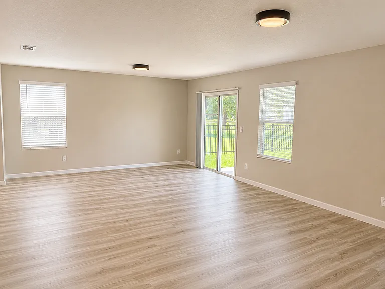 217 Brooklet Cir — Photo 10