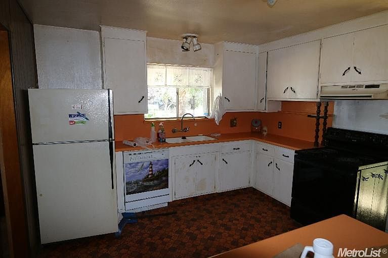 2nd image of 2517 McAdoo Ave