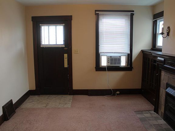 Living Room Front Facing