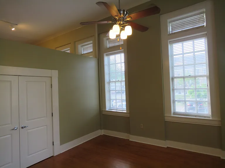 715 Sherman St #2 — Photo 16