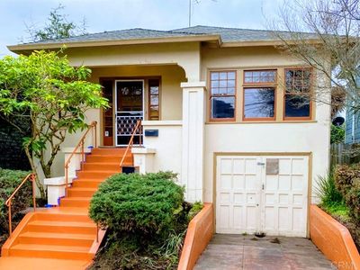 551 43rd St, Oakland, CA, 94609