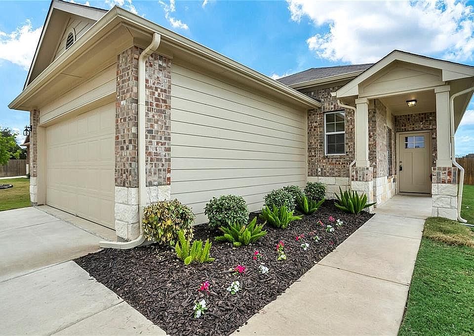 1st image of 500 Galway Bay Ln