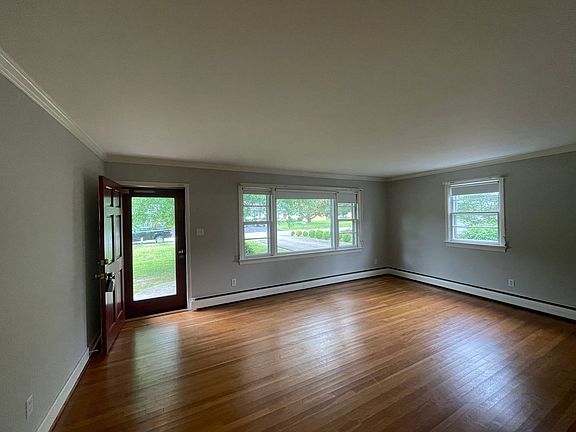 3rd image of 8315 Hood Dr