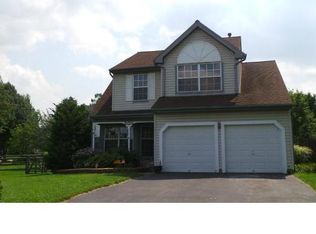 5100 Vermont Dr, Easton, PA 18045