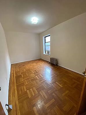 2nd image of 2006 Benson Ave #D52