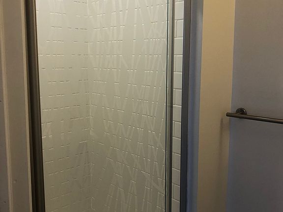 2025 One Bed For August $1495 unit 4f